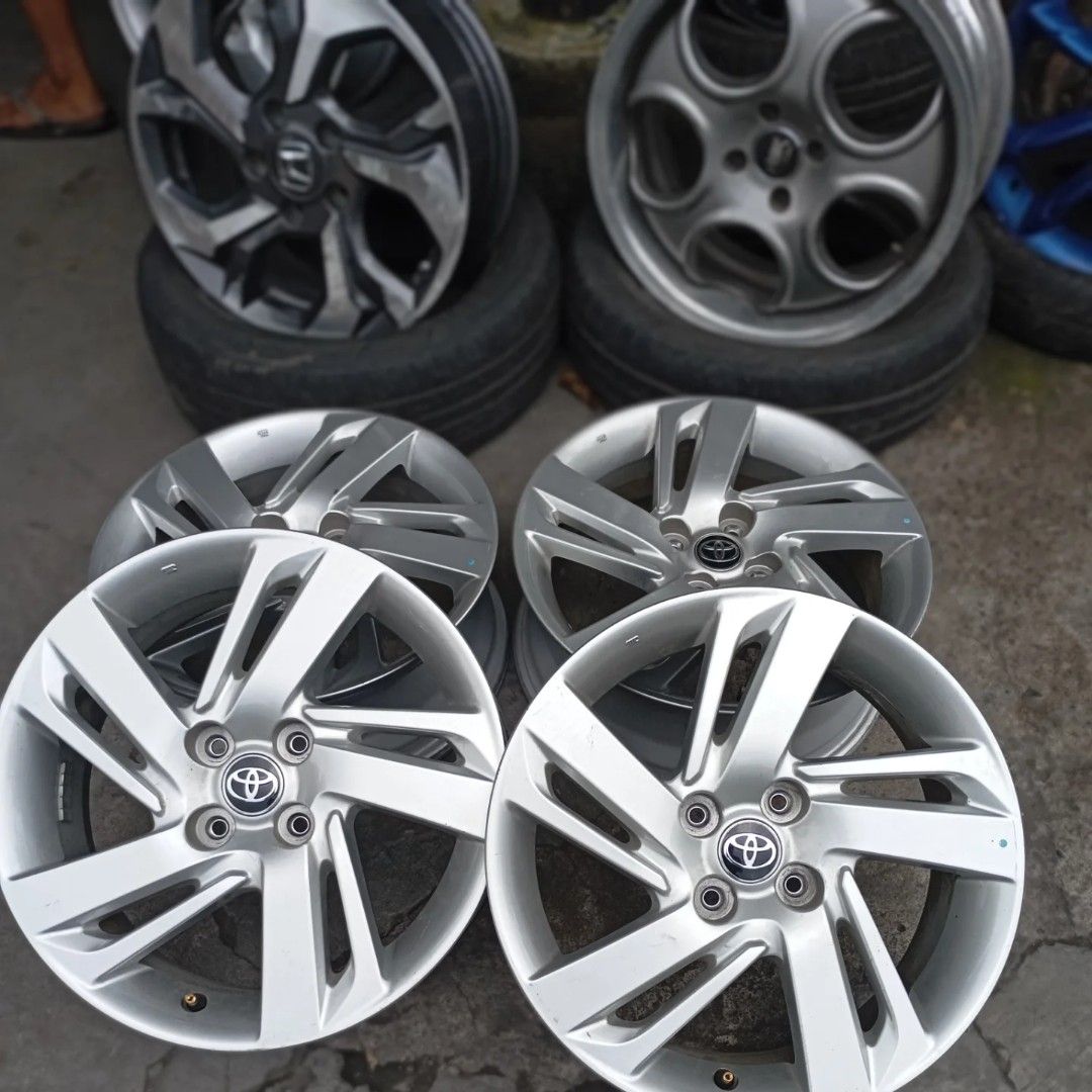 Raize Stock Rims Velg Oem Original Toyota Raize, Aksesoris Mobil di Carousell