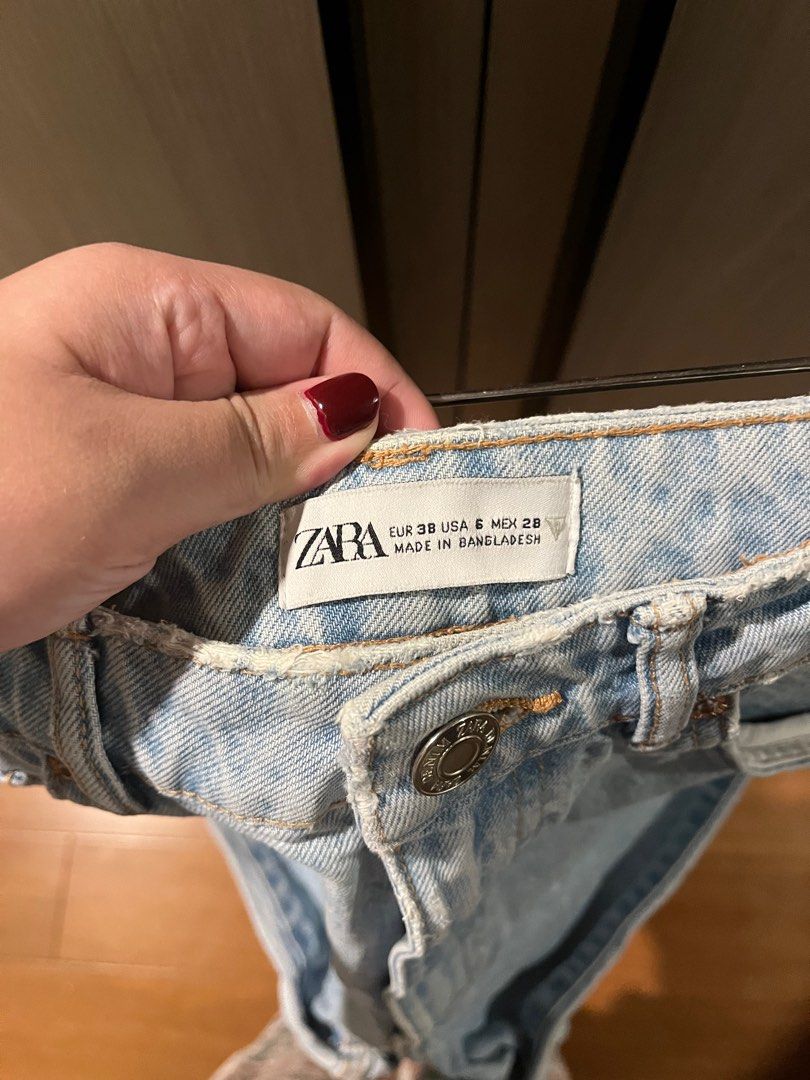 Zara Mom Fit Jean Shorts (Category: Shorts) located in Quezon City. Submitted by prebyj (Listing ID 1346604755, Image 3). Description: .
