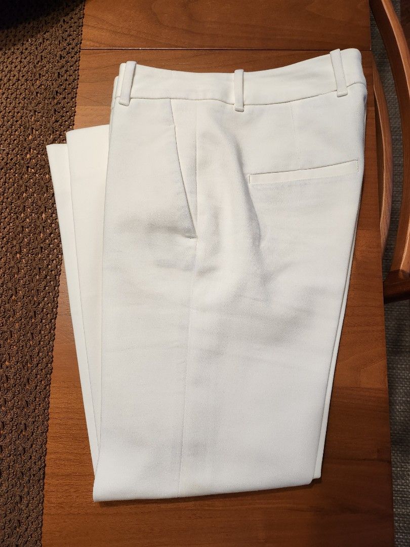 Zara trousers (Category: Other Bottoms) located in Makati City. Submitted by catfs (Listing ID 1346578830, Image 3). Description: bought from another seller on carousell but doesn't fit my hips size eur 34 nice trousers, perfect for office or smart casual attires also available in navy blue *all sales are final and no returns or exchanges will be entertained.