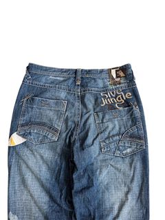 (Category: ) located in . Submitted by flaucthrift (Listing ID 1346731518, Image 1). Description: .