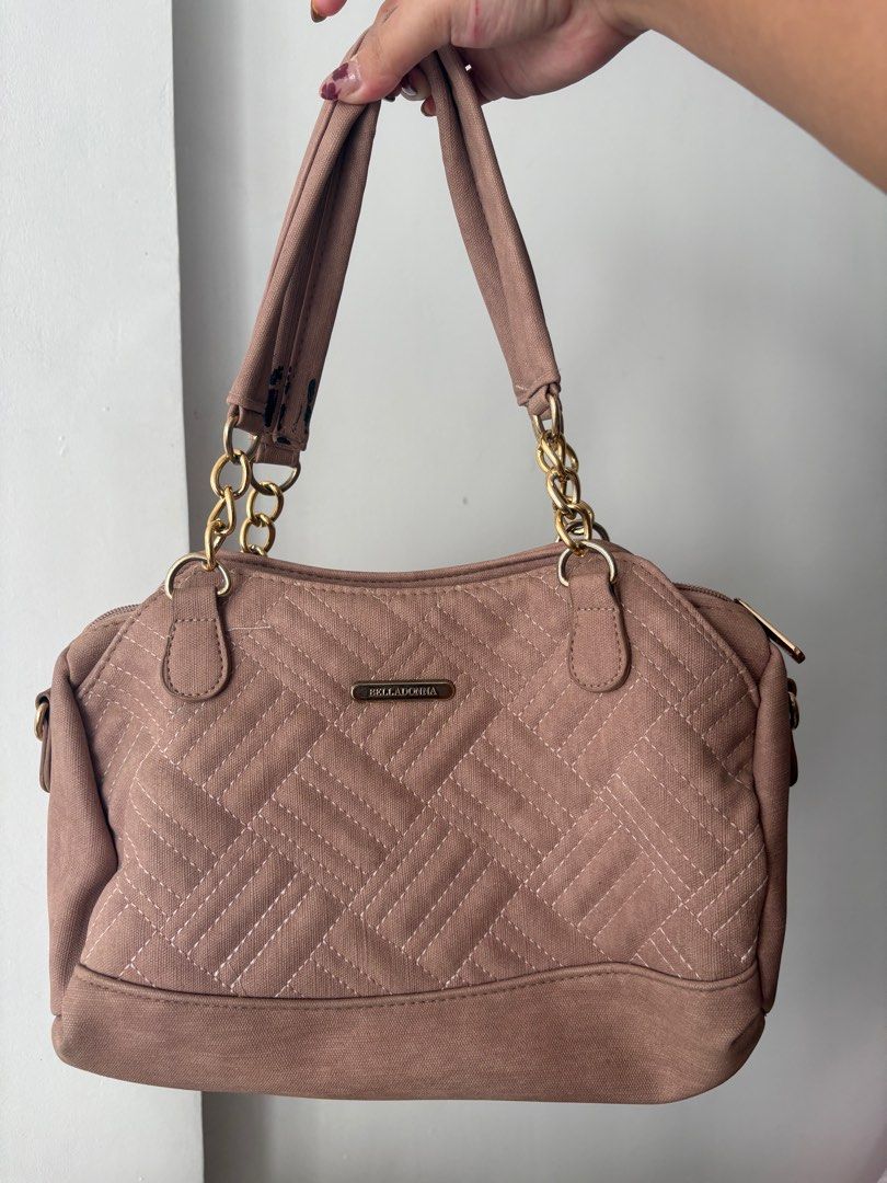 Belladonna Shoulder/Hand Bag (Category: Shoulder Bags) located in Legazpi City. Submitted by closetbyandyyy (Listing ID 1346675629, Image 1). Description: .