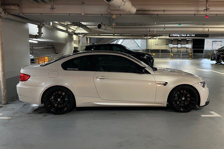 BMW E92 M3 Competition Package E92 M3 Auto (Category: Used Cars) located in Singapore. Submitted by psikha (Listing ID 1346774999, Image 2). Description: BE Rod Bearings replaced (with reciept) Akrapovic Exhaust (with LTA cert) APracing pro5000 355mm (6pot front 4pot rear) Reupholstered Interior.
