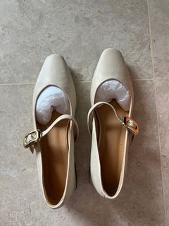 (Category: ) located in . Submitted by thrifter (Listing ID 1346688873, Image 1). Description: .