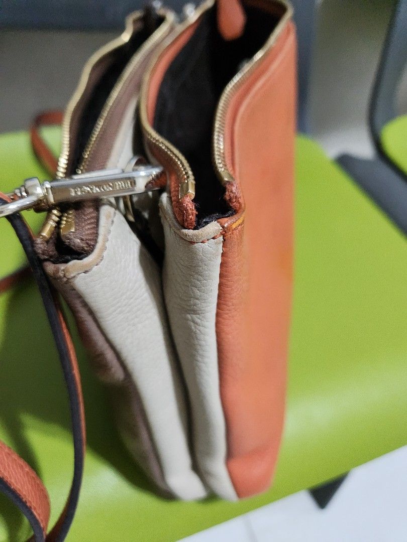 BRUNO MAGLI SLING CROSSBODY BAG (Category: Luxury Bags & Wallets) located in Taguig. Submitted by starbucksph (Listing ID 1346737238, Image 2). Description: authentic BRUNO MAGLI SLING CROSSBODY BAG.