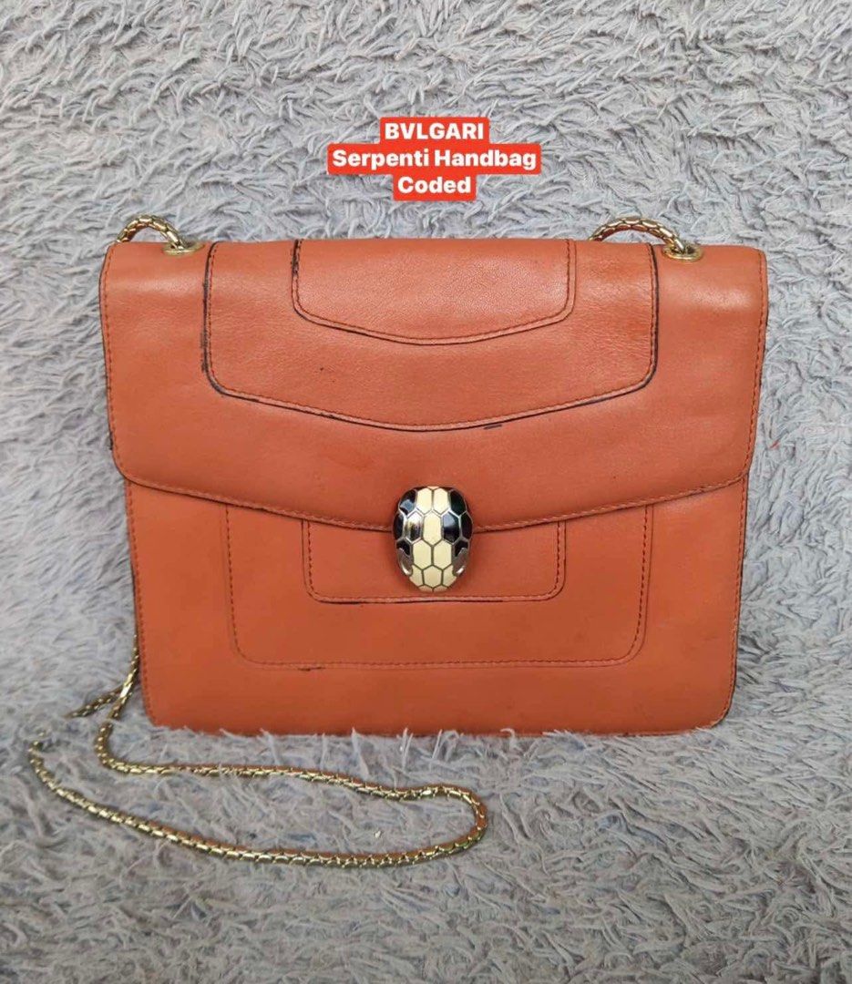 BVLGARI Serpinte coded (Category: Luxury Bags & Wallets) located in Pagadian. Submitted by lightbagelyas (Listing ID 1346677690, Image 1). Description: BVlGARII Serpinte Forever Shoulder Bag Coded Made in Italy Gold Hardware Calfskin Leather Fabric Lining Sign of Sign of usage.