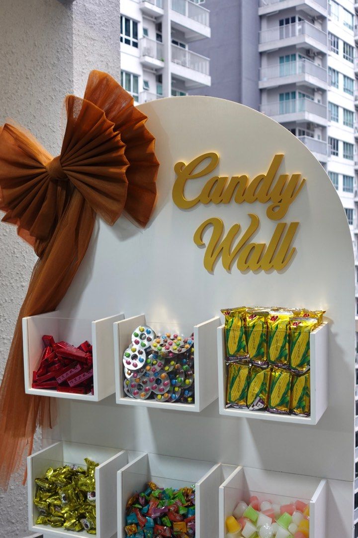 Candy wall (Category: Others) located in Kuala Lumpur. Submitted by husnaanuna_ (Listing ID 1346743346, Image 2). Description: •Sewa candy wall (inc signage + ribbon) •Based Segamat .