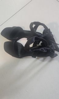 (Category: ) located in . Submitted by vanila (Listing ID 1346802614, Image 1). Description: .