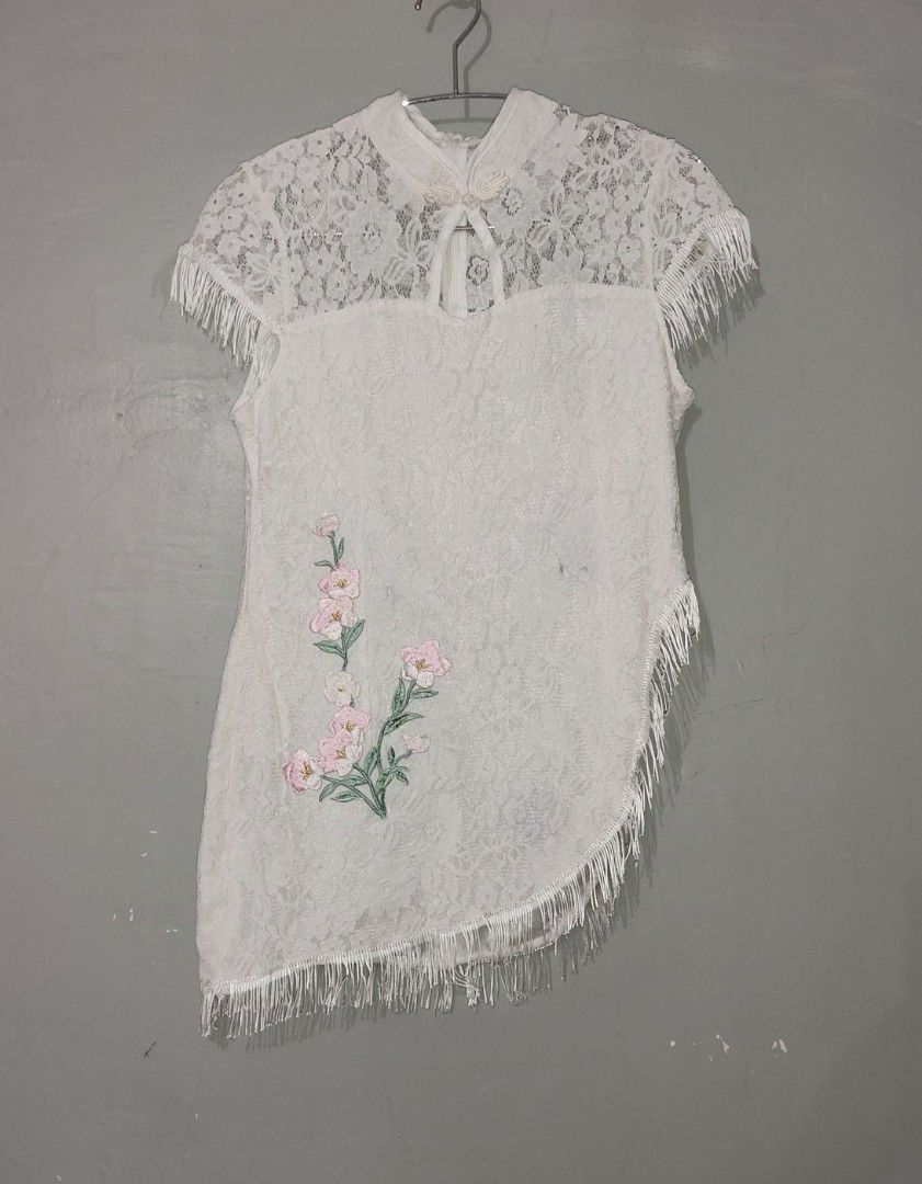 Chinese Lace Top (Category: Blouses) located in Mandaluyong City. Submitted by aiztyle (Listing ID 1346741099, Image 1). Description: Lace Chinese Blouse Large on tag Measurement: Bust up to 38" Waist up to 31 Length 26" With back zipper SALE Php300.00 only Note: Kindly check on the slight unnoticeable stain as shown on the posted photo..