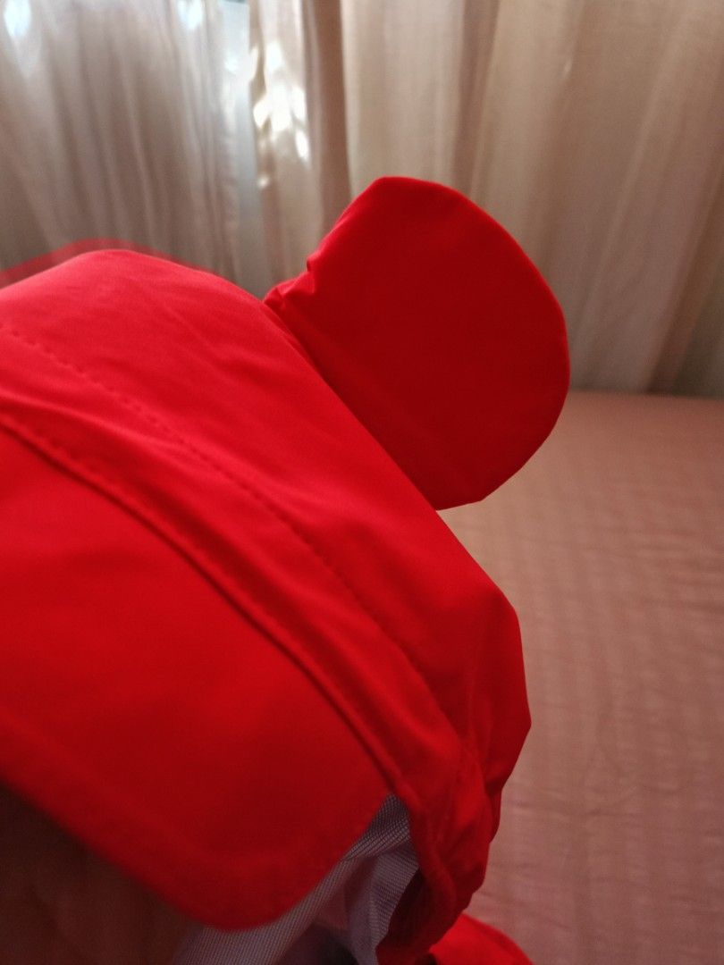 Columbia x Disney hooded rain jacket (Category: Babies & Kids Fashion) located in Cebu City. Submitted by maxs.things (Listing ID 1346726599, Image 2). Description: used only a few times. original price was 9900. has back vent. has Mickey ears that you can stow/hide.size m/m (10-12).
