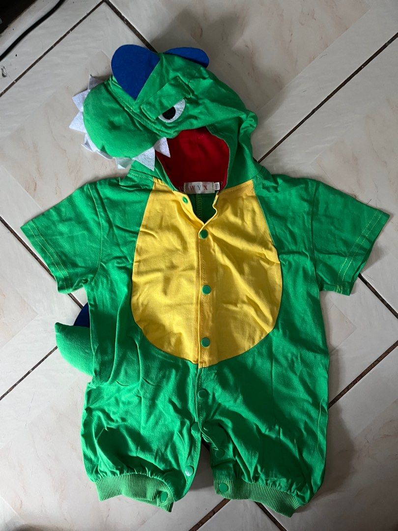 Costume Dinosaur for 12-18 months (Category: Babies & Kids Fashion) located in San Juan City. Submitted by frenchfriesmcdo (Listing ID 1346718084, Image 1). Description: Location San Juan City.
