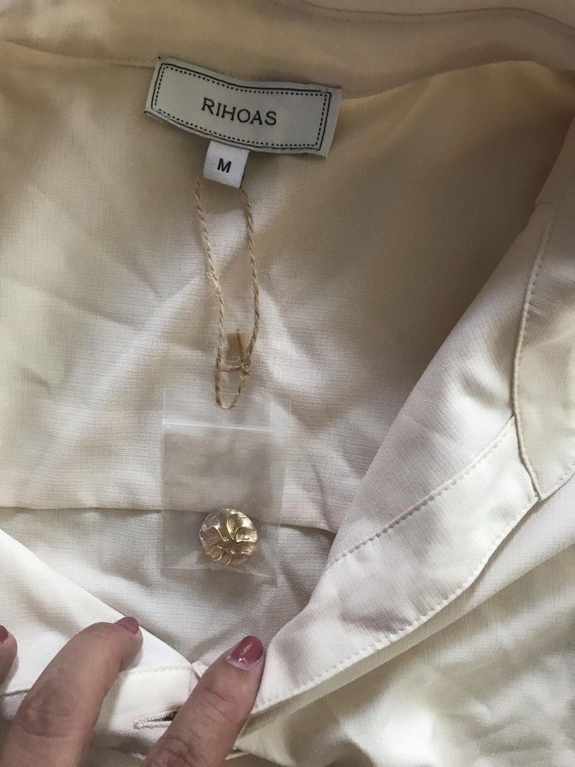 Dress (Category: Dresses) located in Cabanatuan. Submitted by misshell26 (Listing ID 1346677677, Image 3). Description: Imported from US.