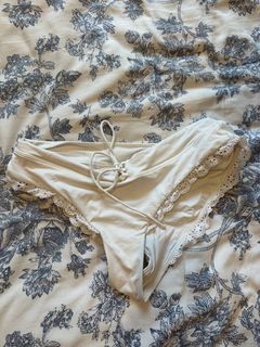 (Category: ) located in . Submitted by anjoc13 (Listing ID 1346802994, Image 1). Description: .