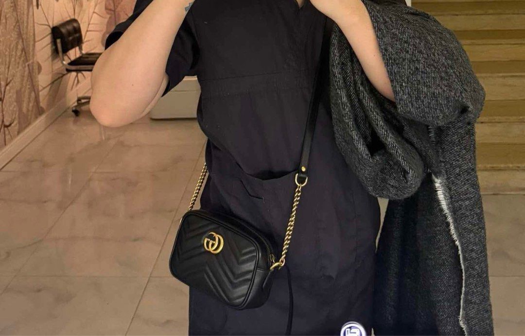 Gucci marmont camera bag (Category: Luxury Bags & Wallets) located in Manila. Submitted by chickonuggs (Listing ID 1346854052, Image 3). Description: FS: GUCCI MARMONT CAMERA BAG 💯Authentic in very good condition (used but not abused) Open for Installment/Layaway ETA: March RFS: too small sa matangkad haha Negotiable pag sure buyer.