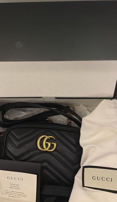 Gucci marmont camera bag (Category: Luxury Bags & Wallets) located in Manila. Submitted by chickonuggs (Listing ID 1346854052, Image 2). Description: FS: GUCCI MARMONT CAMERA BAG 💯Authentic in very good condition (used but not abused) Open for Installment/Layaway ETA: March RFS: too small sa matangkad haha Negotiable pag sure buyer.
