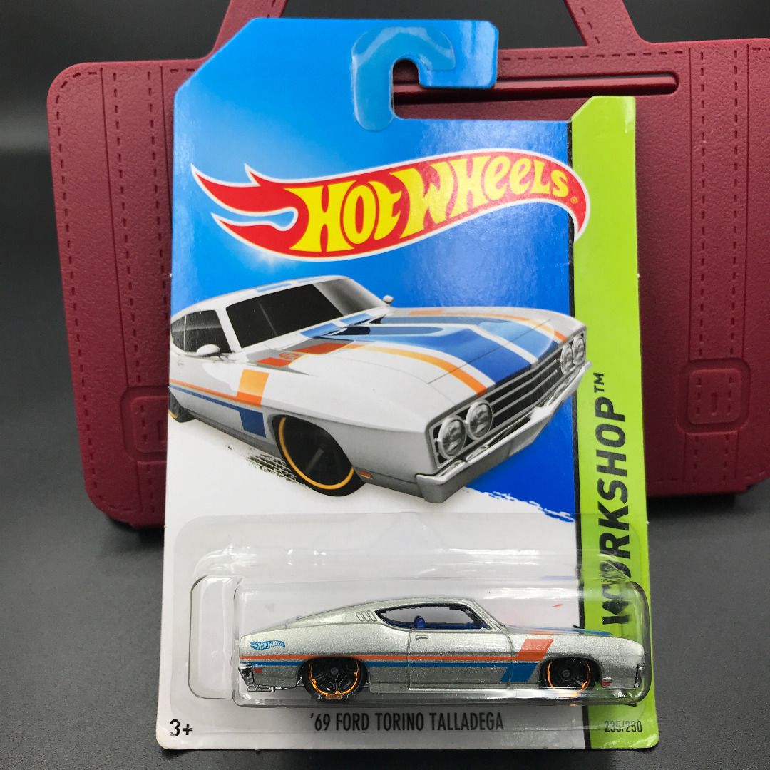 Hot Wheels Ford Lot (Pickup, Falcon, Fairlane, Ranchero, Escort, Gran ...