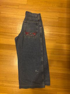 (Category: ) located in . Submitted by jm_sneaks (Listing ID 1346763183, Image 1). Description: .