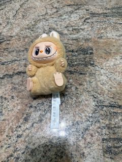 (Category: ) located in . Submitted by LittleThriftHut (Listing ID 1346839319, Image 1). Description: .