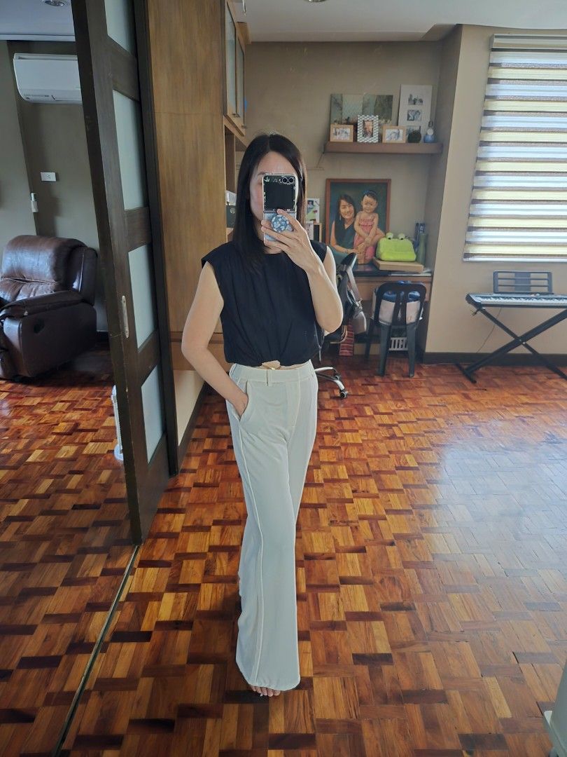 love bonito ruched linen top (Category: Others Tops) located in Makati City. Submitted by cjoy03 (Listing ID 1346735702, Image 1). Description: size small looks so chic!.