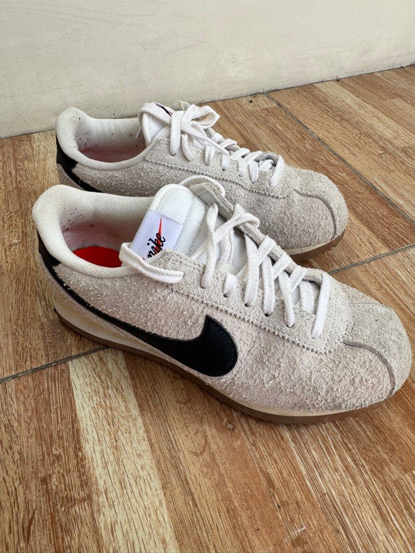Nike Cortez Vintage Suede Size US6 (Category: Sneakers) located in Santa Ana. Submitted by davyjoy (Listing ID 1346676769, Image 2). Description: Nike Cortez Vintage Suede US 6 Bought in South Korea last November comes without box Used while travelling in SK only.