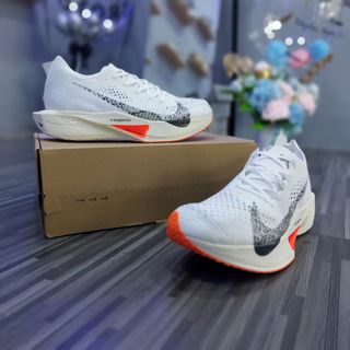 (Kategori: ) berada di . Dikirim oleh brotosneakerbatam (ID iklan 1346670546, Gambar 1). Deskripsi: .