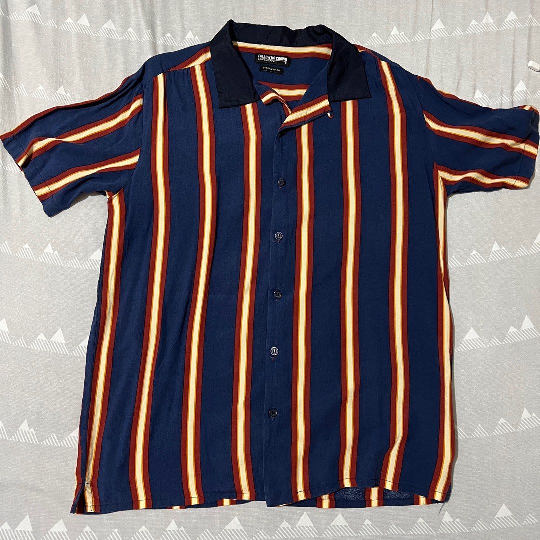Penshoppe Bowling Button Down (Category: Tshirts & Polo Shirts ) located in Quezon City. Submitted by kindleton (Listing ID 1346844681, Image 1). Description: Size: Small (oversized fit) Good as new Originally bought for 1k php Pls make an offer if you’d like to purchase :) And send this order form Name: MOP: Gcash/BPI/Maya/Seabnk MOD: Gogo Express for shipping / Lalamove for same day delivery Shipping address: *include barangay Contact number: T