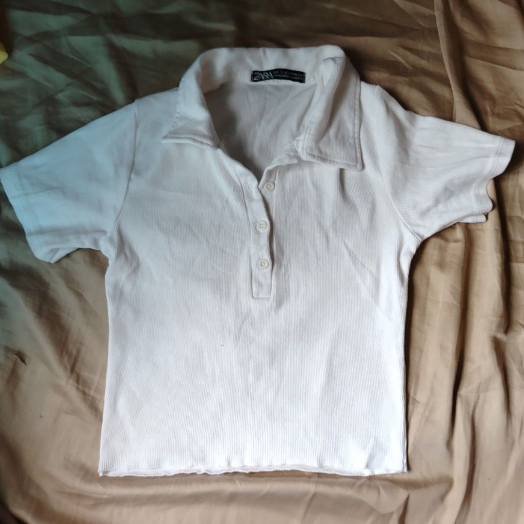 Preloved ZARA Cropped Polo Shirt Top Bundle (Category: Blouses) located in Manila. Submitted by dalgicheetos (Listing ID 1346697069, Image 2). Description: fits XS-S ₱70 if you wanna buy 1 piece only..