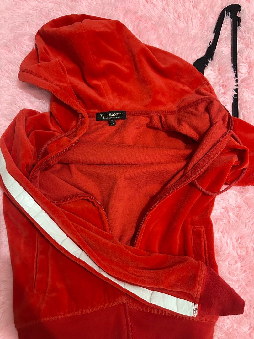 Red Jacket (Category: Coats, Jackets and Outerwear) located in General Mariano Alvarez. Submitted by Angelbee (Listing ID 1346859016, Image 1). Description: 100+SF MOP:Gcash.
