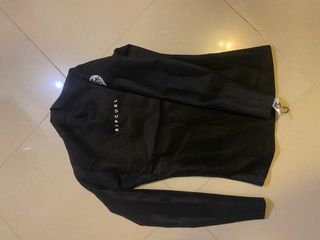（分類：）位於 。 由 axellei 提交（商品編號 1346810803，圖片 1）。簡介： 。