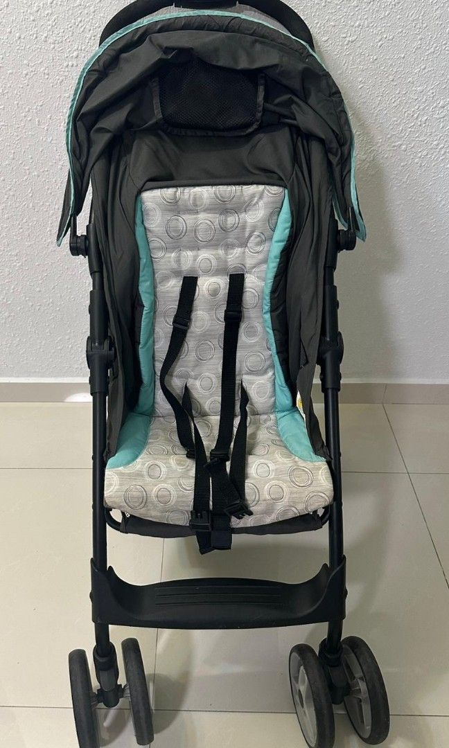 Stroller (Category: Strollers) located in Singapore. Submitted by aceoftherose (Listing ID 1346795667, Image 3). Description: this is a Graco brand stroller. I bought it for 200+ sgd. washed, well cleaned and well kept. ready for collection. from little ones to toddler. it was used with washable sit cover, and giving it away together for free..