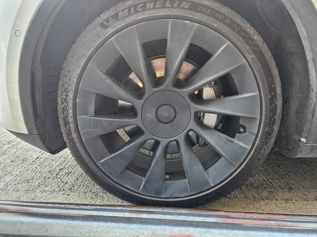 Tesla MODEL Y LR Auto498294237452062729