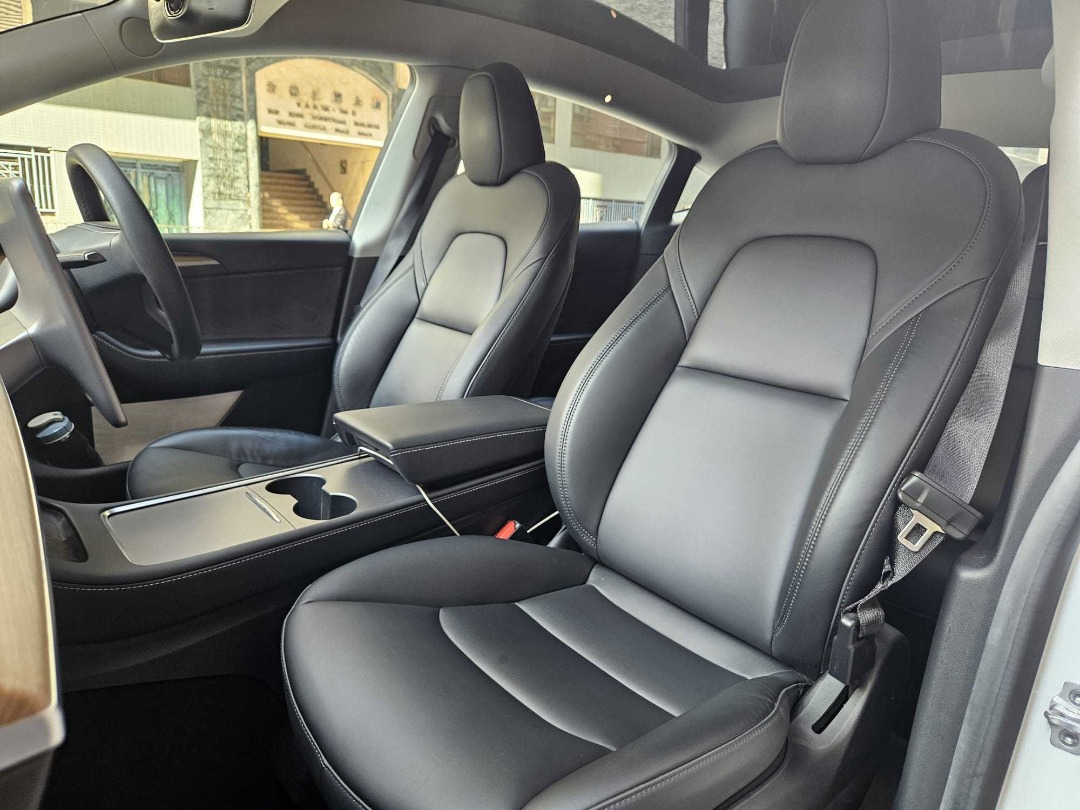 Tesla MODEL Y LR Auto498294237452062727