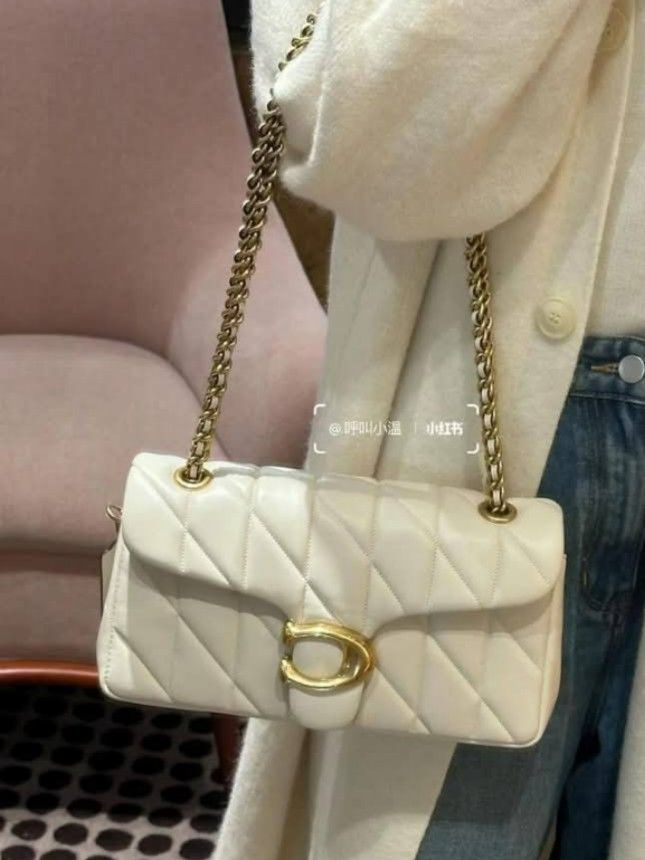 100% Authentic Coach Quilting Tabby (Category: Luxury Bags & Wallets) located in Santa Cruz. Submitted by janelovebagswatchesshoesph (Listing ID 1346994777, Image 3). Description: with complete inclusion.