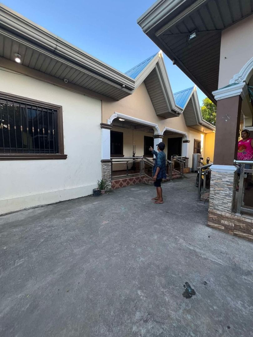 700 sqm. House and Lot (Clean Title) (Category: House & Lot) located in Gapan. Submitted by willb3rt (Listing ID 1346983333, Image 3). Description: 700 SQM. House & Lot For sale in Gapan City Nueva Ecija ****CLEAN TITLE***** Location: Likod Drive San Nicolas, Gapan City, N.E. Around 2-5kms away from Waltermart/Robinsons mall, public city market, municipal hall Asking price: ₱ 7,000,000 Negotiable upon viewing Open for financing.