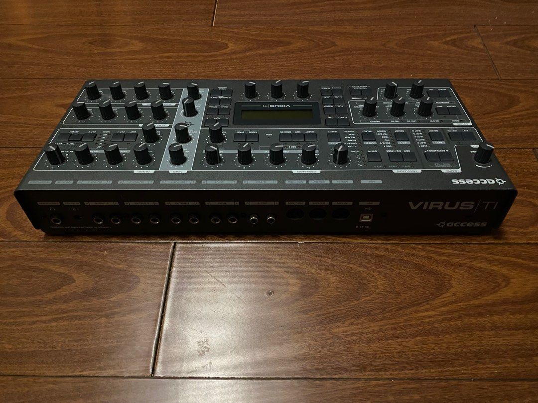Access virus TI2 korg Moog Yamaha （分類：其他音響配件及設備）位於 Hong Kong。 由 heisenberg2016 提交（商品編號 1347077371，圖片 2）。簡介： Access Virus ti2 9成新連火牛 100% work 中環面交。