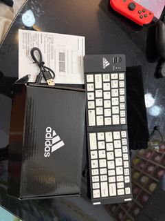 Adidas 無線keyboard