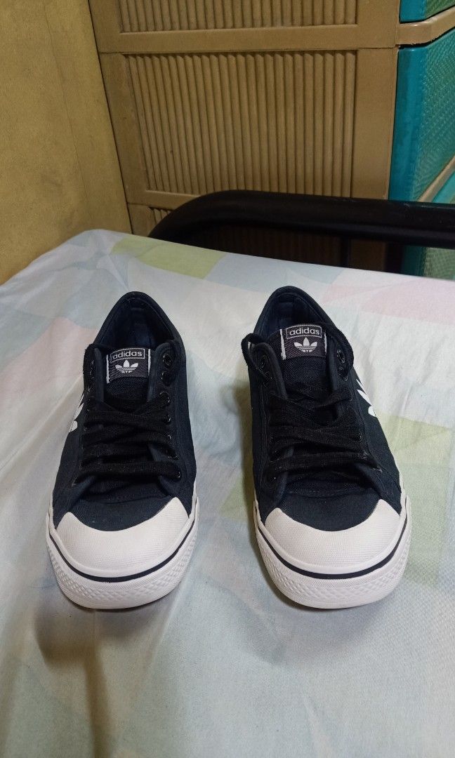 Adidas nizza trefoil unisex (Category: Sneakers) located in Quezon City. Submitted by trick1892 (Listing ID 1346885801, Image 2). Description: Adidas nizza trefoil size: 10 1/2 Authentic no box issue: madumi.