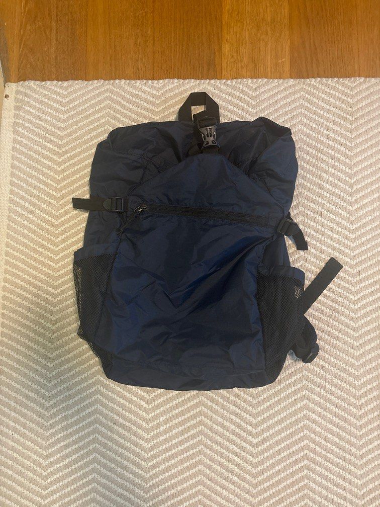 Backpack (Category: Backpacks) located in Singapore. Submitted by arthurdupa13062 (Listing ID 1346984083, Image 3). Description: .