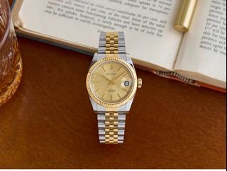 (Category: ) located in . Submitted by z-watches (Listing ID 1347050427, Image 1). Description: .