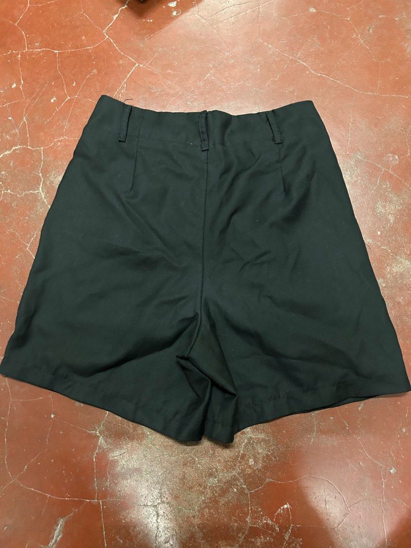 Black highwaist trouser shorts (Category: Shorts) located in Quezon City. Submitted by buyplsplspls_288 (Listing ID 1346915240, Image 3). Description: W26 L16.5.