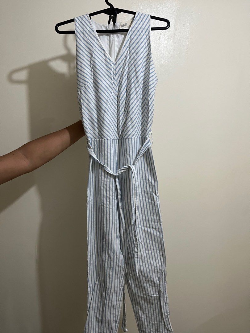 BLUE STRIPES JUMPSUIT WITH BELT (Category: Jumpsuits) located in Pasig City. Submitted by riiloved (Listing ID 1347036110, Image 2). Description: Small on tag.