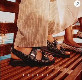 (Category: ) located in . Submitted by annyeongsabimo (Listing ID 1346998136, Image 1). Description: .