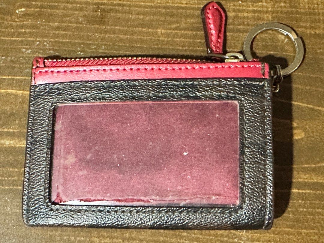 Coach Slim ID Wallet (Category: Luxury Bags & Wallets) located in Antipolo. Submitted by kj_thrift (Listing ID 1347029020, Image 2). Description: Coach Slim ID wallet/holder Used and with flaws (please see photos) P300 + Sf.
