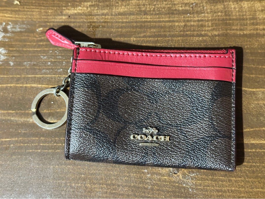 Coach Slim ID Wallet (Category: Luxury Bags & Wallets) located in Antipolo. Submitted by kj_thrift (Listing ID 1347029020, Image 1). Description: Coach Slim ID wallet/holder Used and with flaws (please see photos) P300 + Sf.