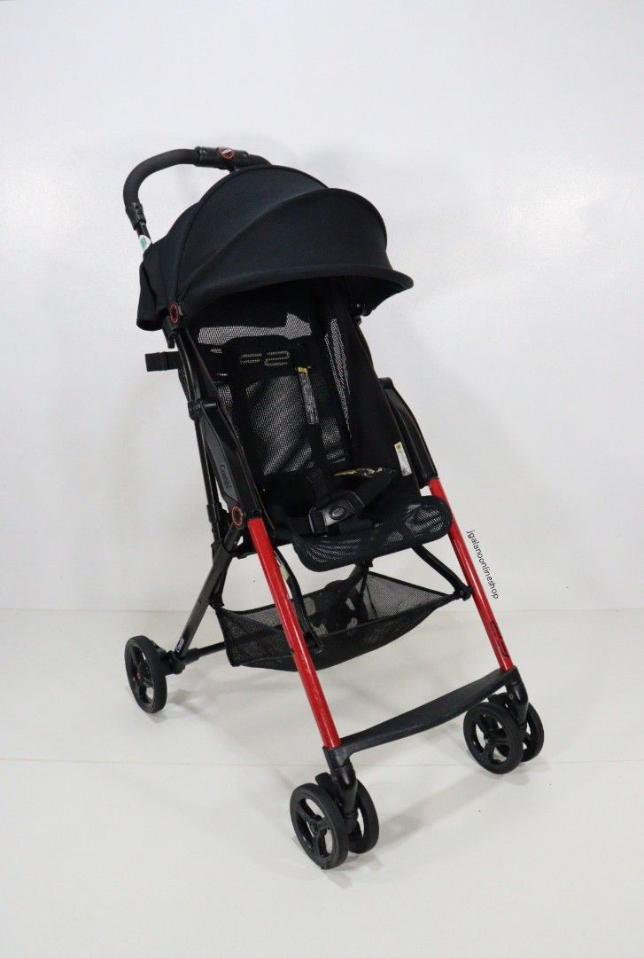 Combi F2 Lightweight Stroller (Category: Strollers) located in Valenzuela. Submitted by jgalano1 (Listing ID 1347020053, Image 1). Description: Stroller Brand: Combi F2 Condition: Used from Japan, in good condition. Age Recommendation: 7 months to 3 years old. Maximum weight limit is up to 15kgs. Features: - Semi recline seat - Lightweight at 3.7kgs - Easy one-hand open and fold - Free standing when folded - Mesh seat - Machine washable fabric Fl