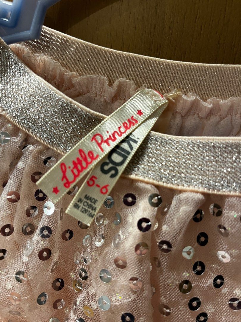 Cotton On Kids slirt (Category: Babies & Kids Fashion) located in Muntinlupa City. Submitted by tpb586 (Listing ID 1347029478, Image 3). Description: Cotton On Kids skirt Size: 5-6 Shipping via J&T express. Shipping fee c/o buyer..