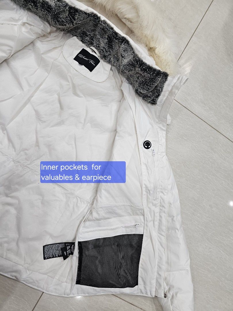 Down jacket (Category: Coats, Jackets and Outerwear) located in Singapore. Submitted by jazztalk (Listing ID 1346903609, Image 3). Description: Winter Time down jacket, good for zero degree. Only wore once. Love it very much but put on weight and had to let go..