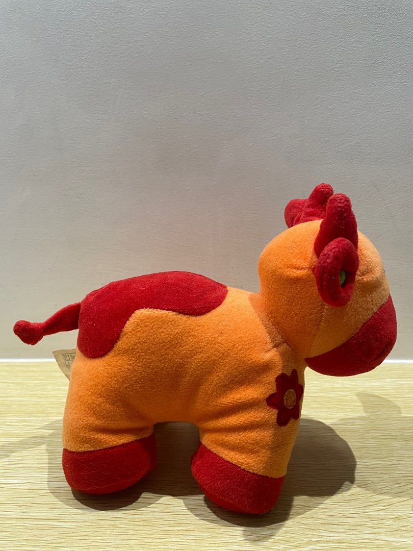 Early Learning Centre Cow Plush (Category: Plushies & Soft Toys) located in Quezon City. Submitted by shopgood_mnl (Listing ID 1347019349, Image 2). Description: .