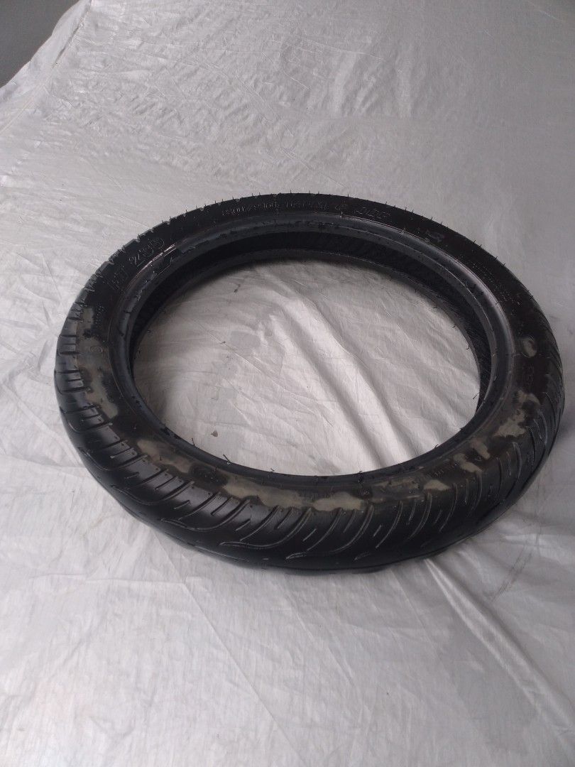 Federal 80/80/14 (Category: Tires & Rims) located in Quezon City. Submitted by roxasjr86 (Listing ID 1346924337, Image 1). Description: front stock tire po ng honda click 125, federal 80/80/14 80% pa po kapal nya ok na ok pa hinde pa sya kalbo yan, kasama na po stock side mirror ng honda click RFS: Nagpalet na po kc ako gulong at side mirror😃.