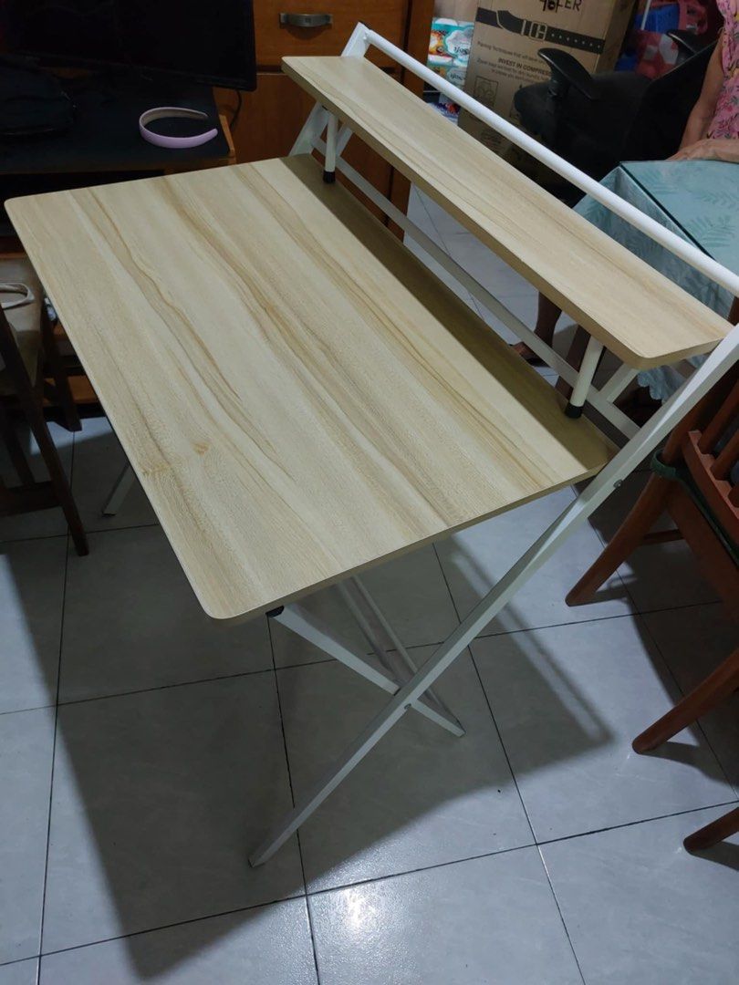 Foldable study/computerTable (Category: Tables & Sets) located in Singapore. Submitted by oldschool88 (Listing ID 1346905821, Image 1). Description: Foldable study/computer table still in good condition .