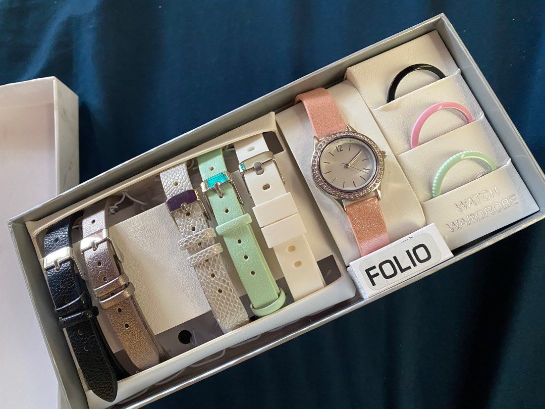 FOLIO WATCH SET BRAND NEW (from USA) (Category: Women's Watches) located in Santa Rosa. Submitted by kdth_ (Listing ID 1346963408, Image 1). Description: FOLIO WATCH SET BRAND NEW (from USA) Only ₱899. Everything in the photo is included. Pick up via Lalamove care of buyer in Las Pinas City.